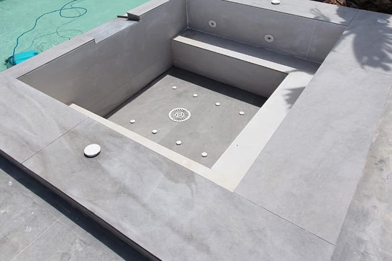 Construcción de piscina nueva