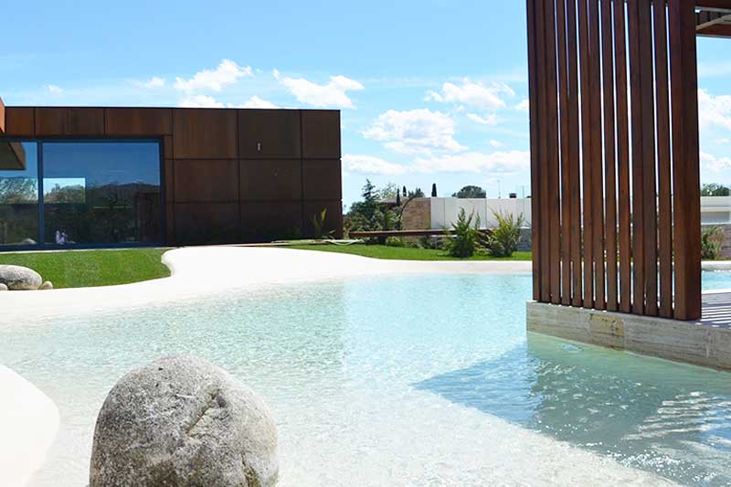 Piscina de arena en costa del sol